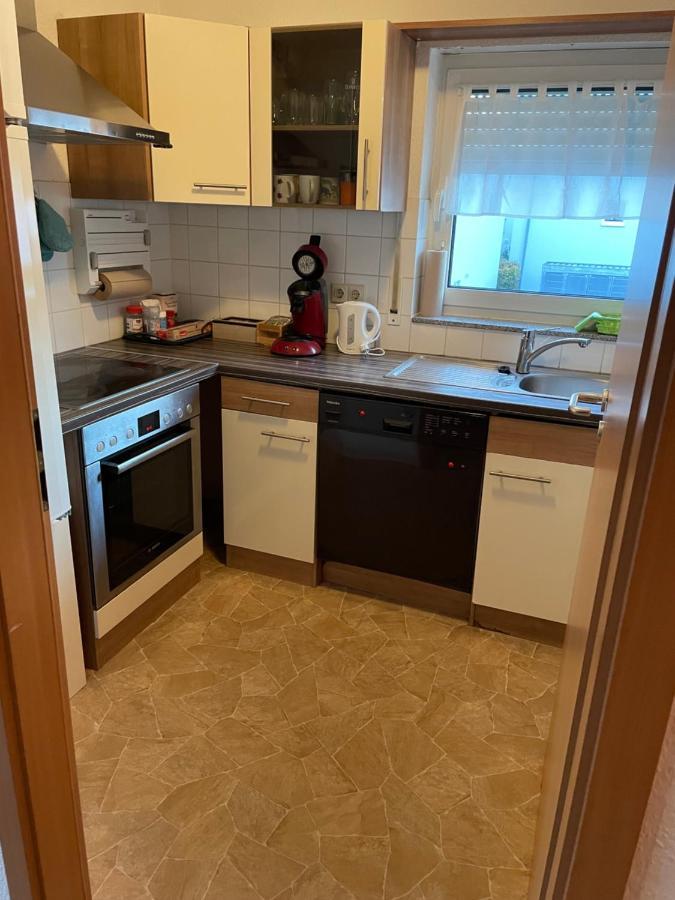 Ferienwohnung Mit 2 Zimmer, Kueche, Bad, In Σααρμπρύκεν Εξωτερικό φωτογραφία