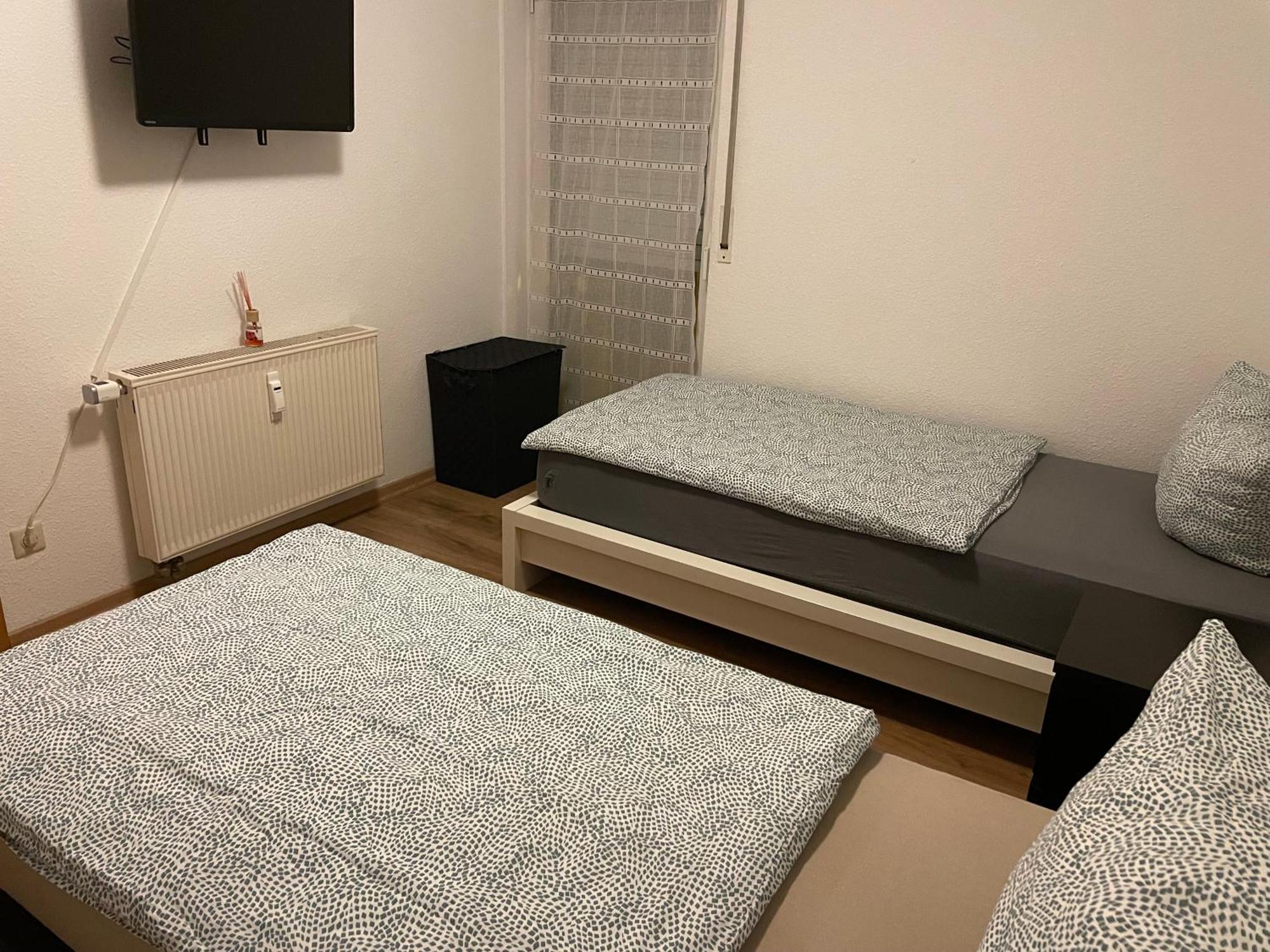 Ferienwohnung Mit 2 Zimmer, Kueche, Bad, In Σααρμπρύκεν Εξωτερικό φωτογραφία